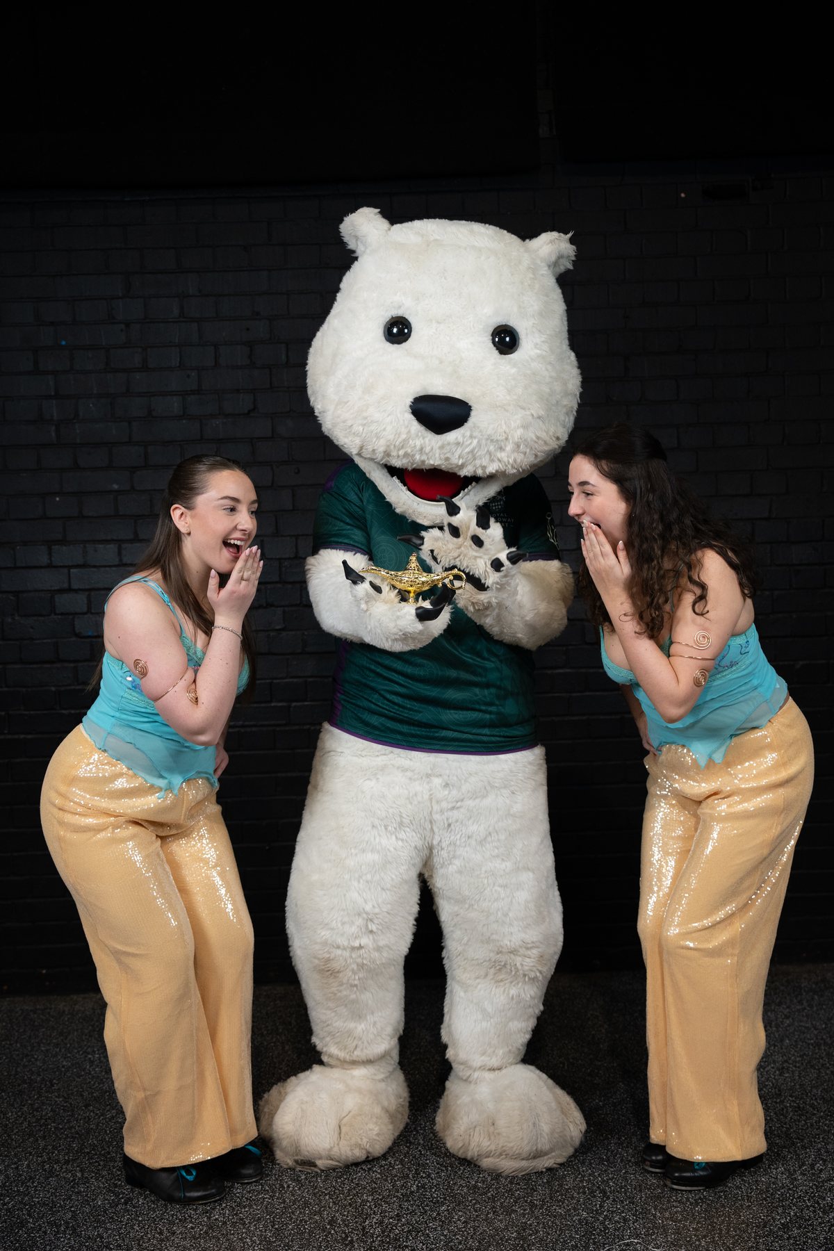 Group photo with the university mascot
